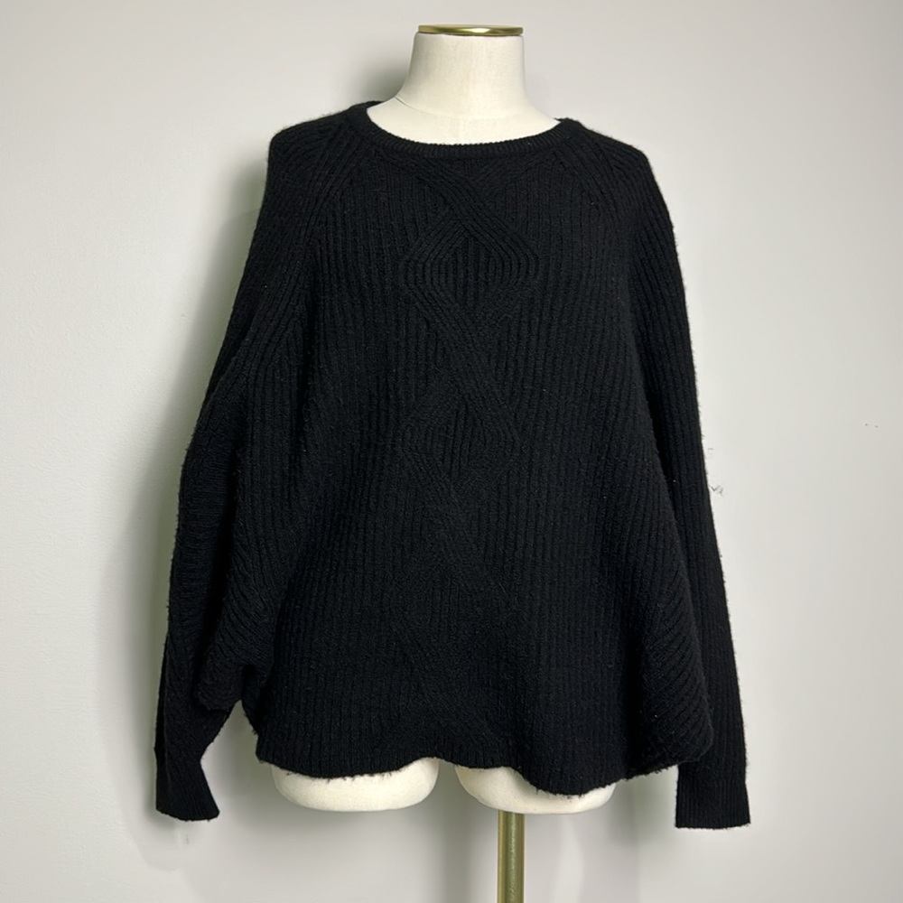 Lilly Pulitzer Arienza sweater in black size xxs